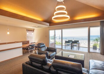 condominium t room