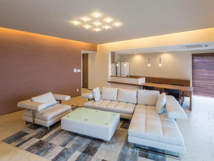 condominium t room