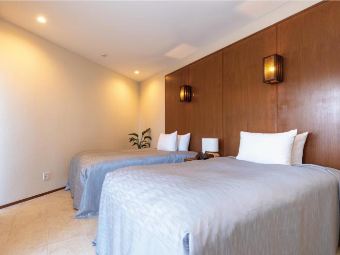 condominium t room