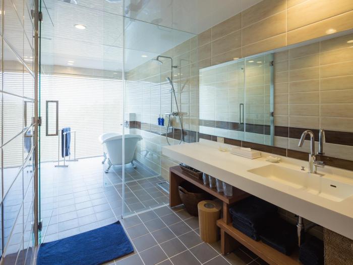 condominium t room