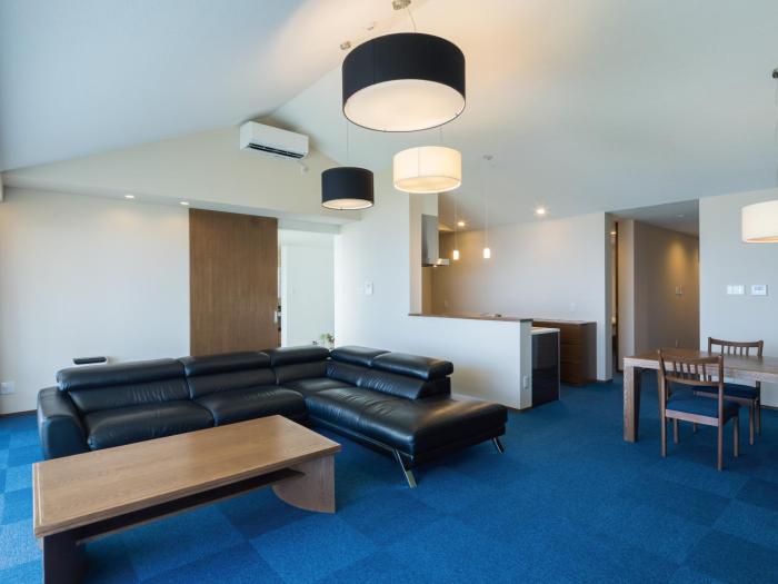 condominium t room
