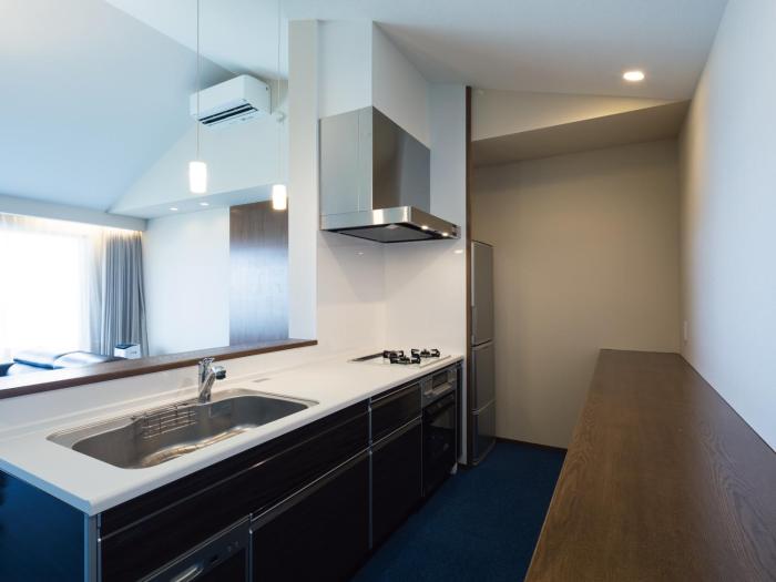 condominium t room
