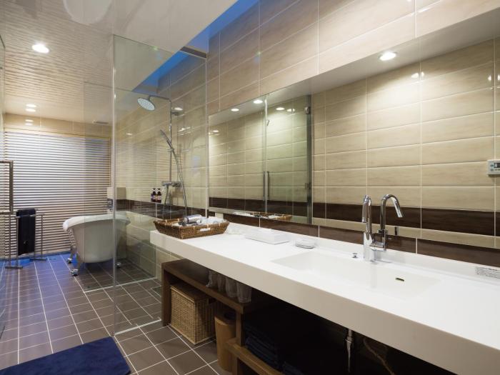 condominium t room