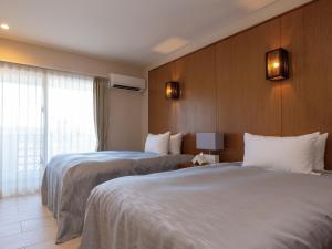 condominium t room