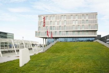 Scandic Stavanger Airport,Flyplassvegen 226,4 star