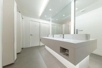 andand hostel akihabara