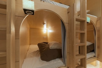 andand hostel akihabara