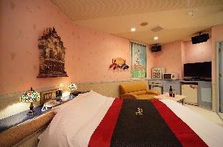 restay dee adults only