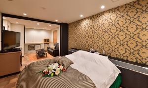 restay dee adults only