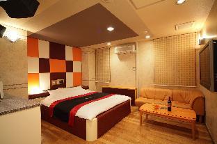 restay dee adults only