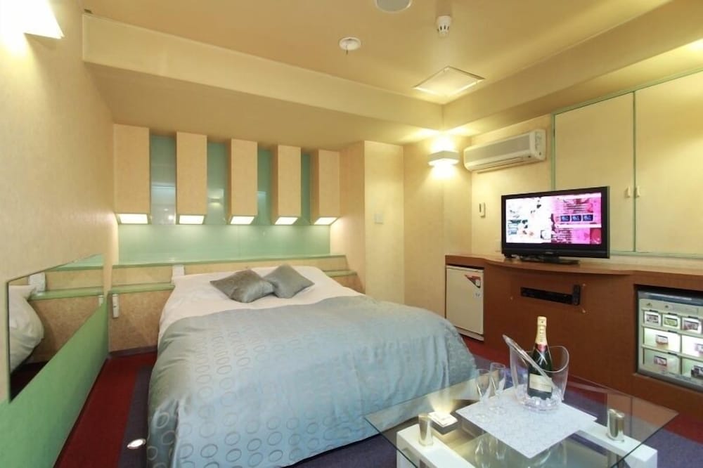 restay mito adults only