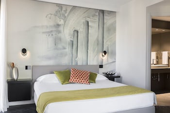 hotel plaza opera