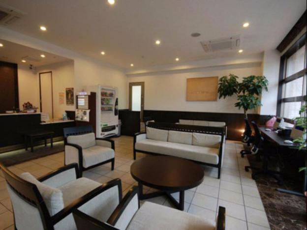 new station hotel premiere