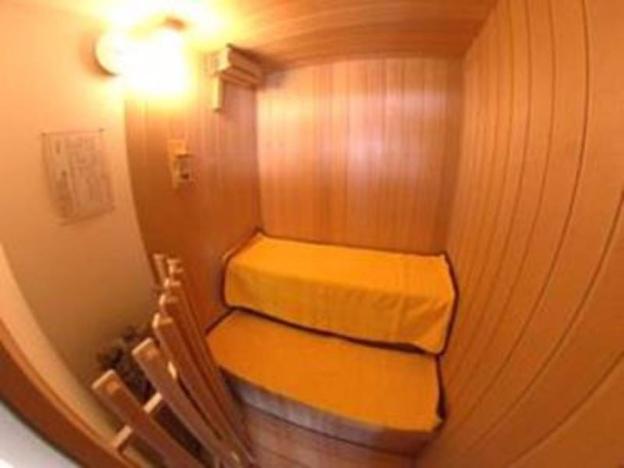 new station hotel premiere