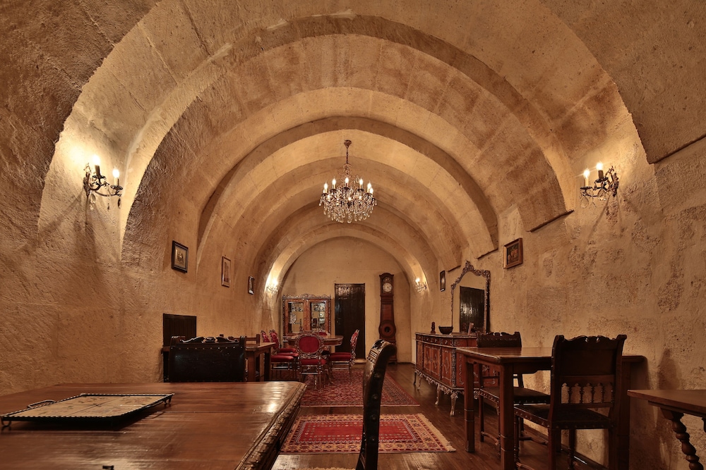 elif stone house