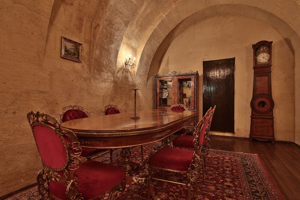 elif stone house