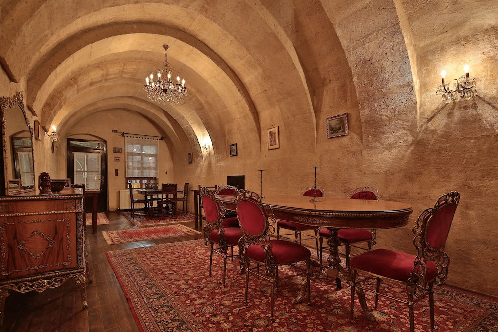 elif stone house