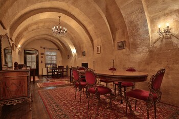 elif stone house