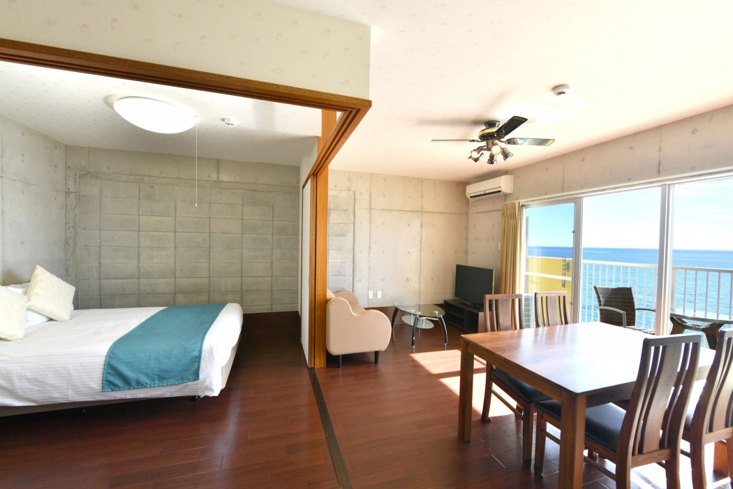 churaumi on the beach motobu