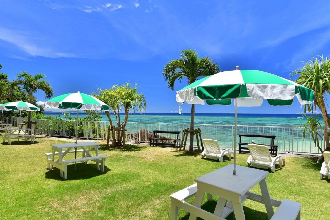 churaumi on the beach motobu