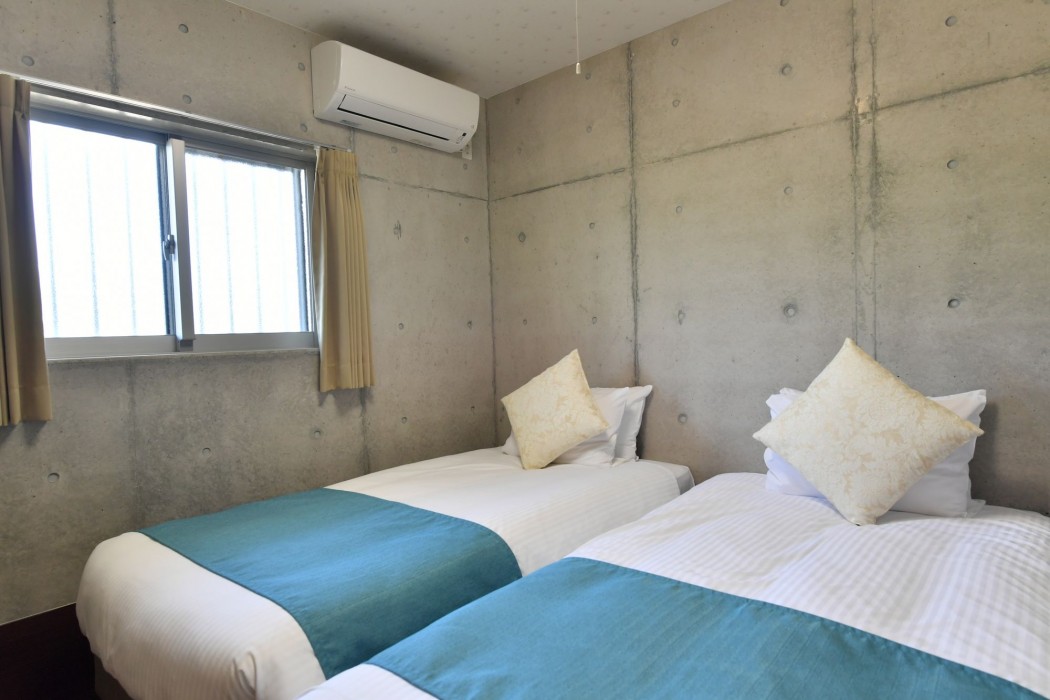 churaumi on the beach motobu