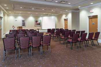 Holiday Inn Aurora North - Naperville By Ihg,Chicago>>Aurora,3 star