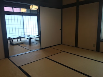 okada ryokan warakutei