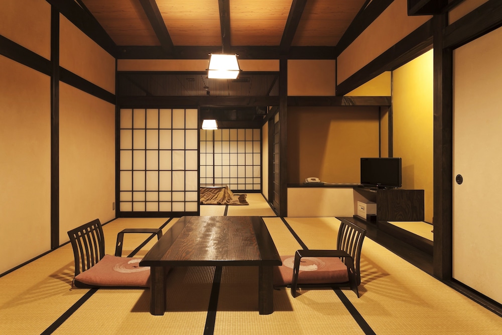 takayama