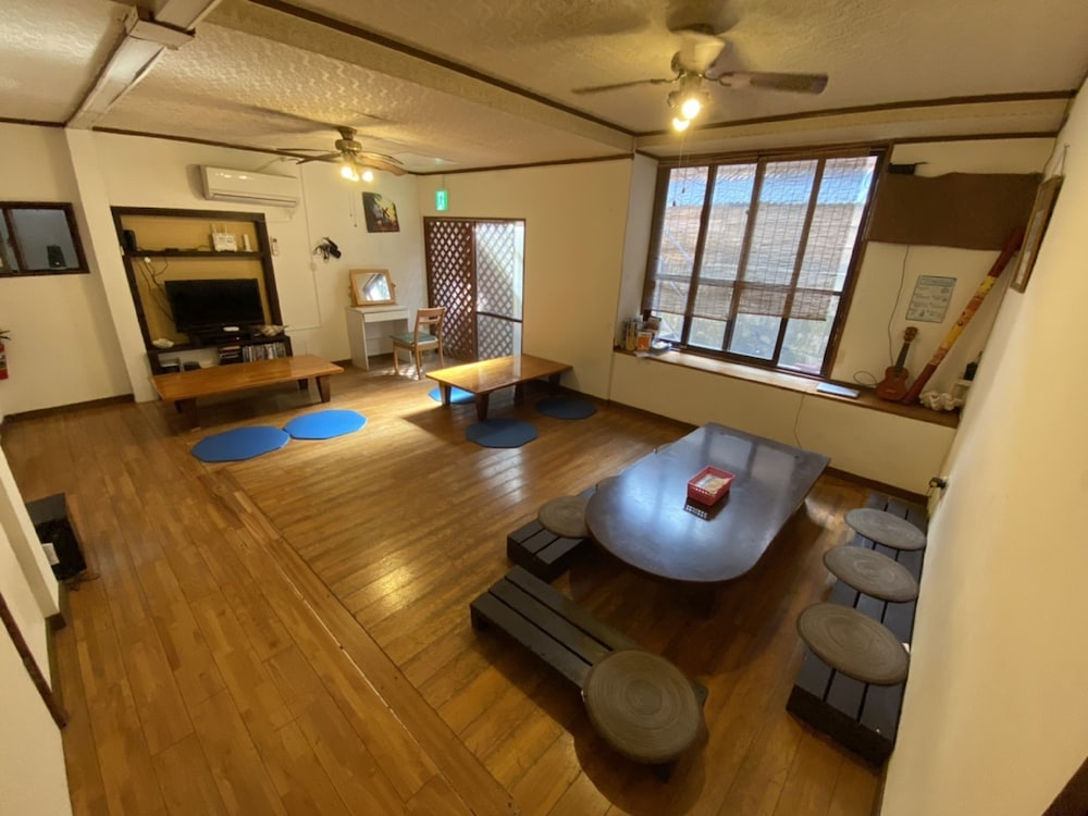 guesthouse base okinawa hostel