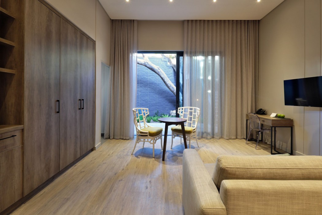 the tree house boutique hotel