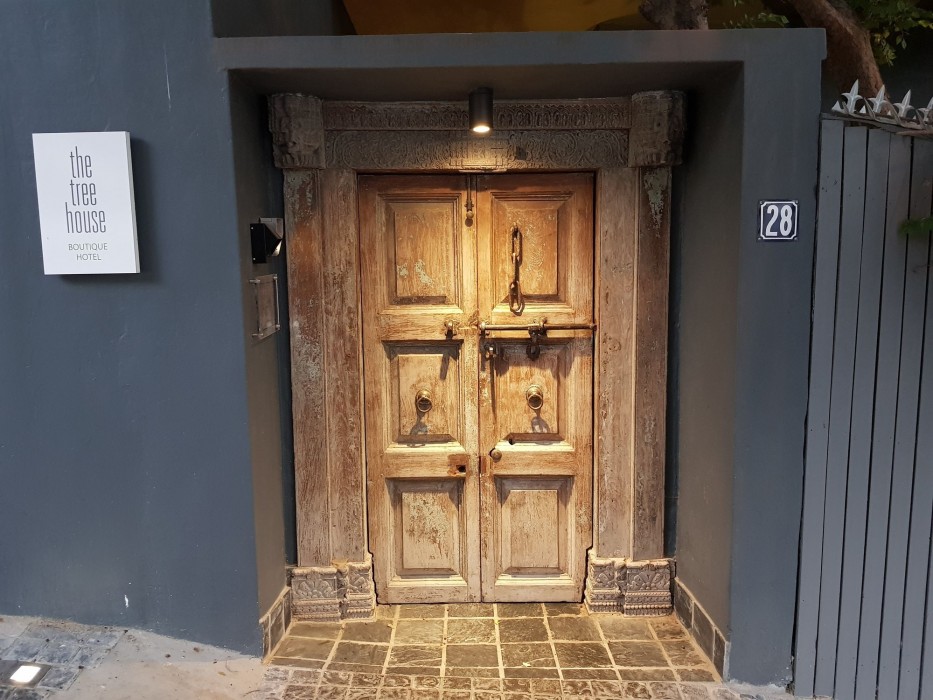 the tree house boutique hotel