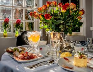 the villa rosa bed and breakfast