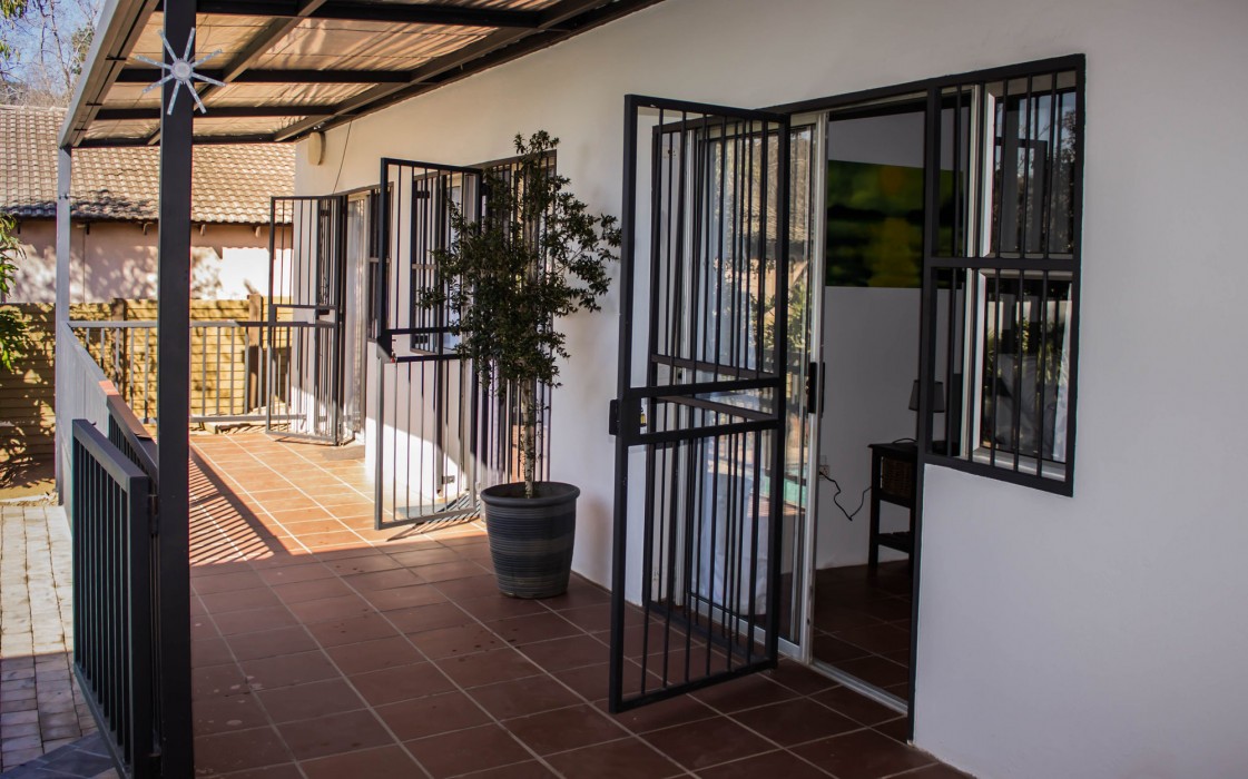 oppi hoek guesthouse