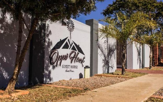 oppi hoek guesthouse