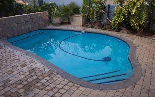 oppi hoek guesthouse