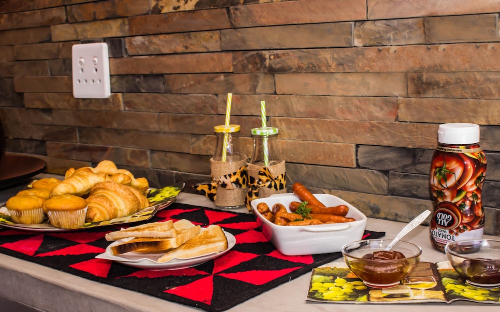 oppi hoek guesthouse