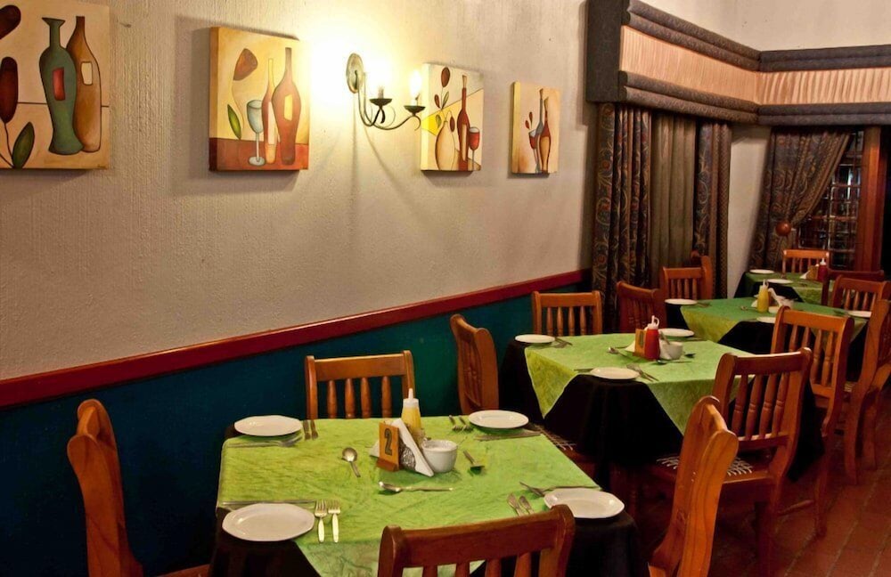 woodpecker inn