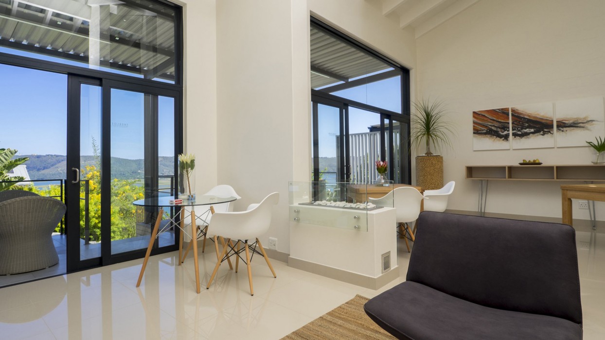 Thebloem,Garden Route>>Brenton-On-Sea,5 star