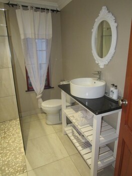 happy lands self catering bandb