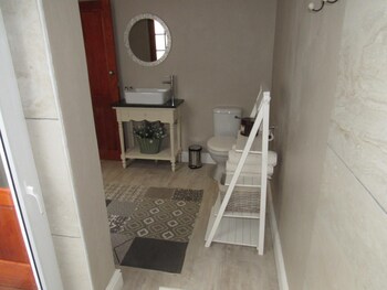 happy lands self catering bandb