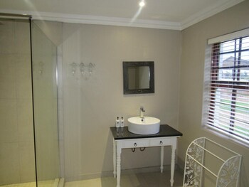 happy lands self catering bandb