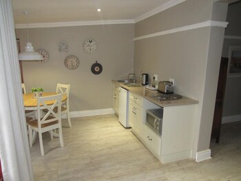 happy lands self catering bandb