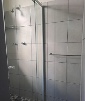 riverlodge backpackers