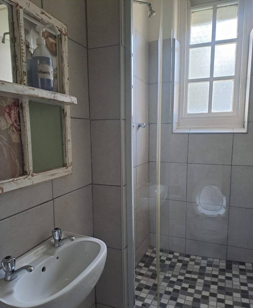 riverlodge backpackers