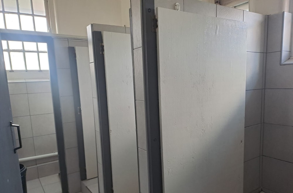 riverlodge backpackers