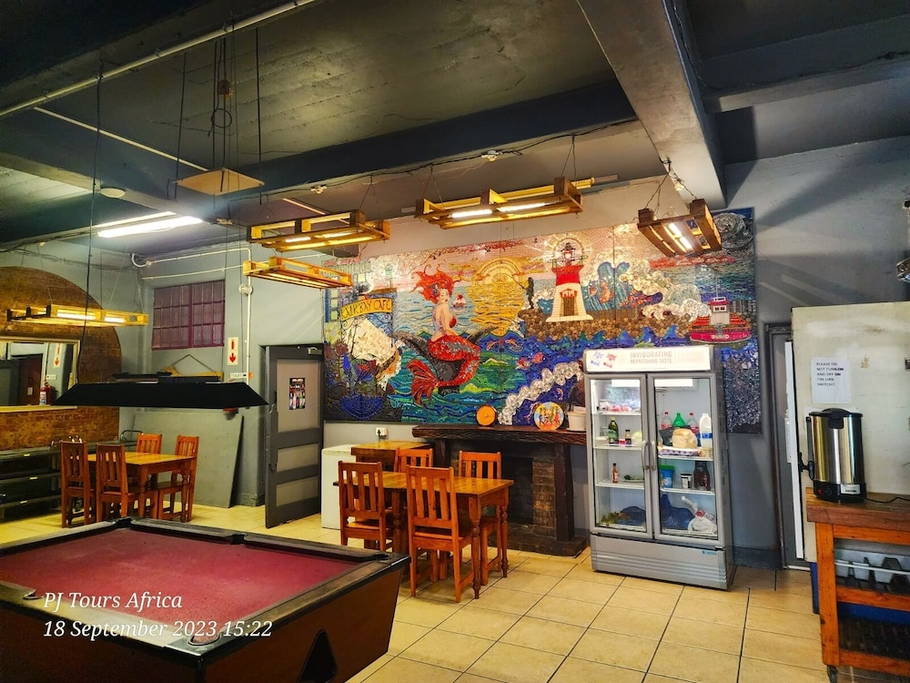 riverlodge backpackers