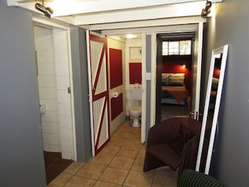 riverlodge backpackers