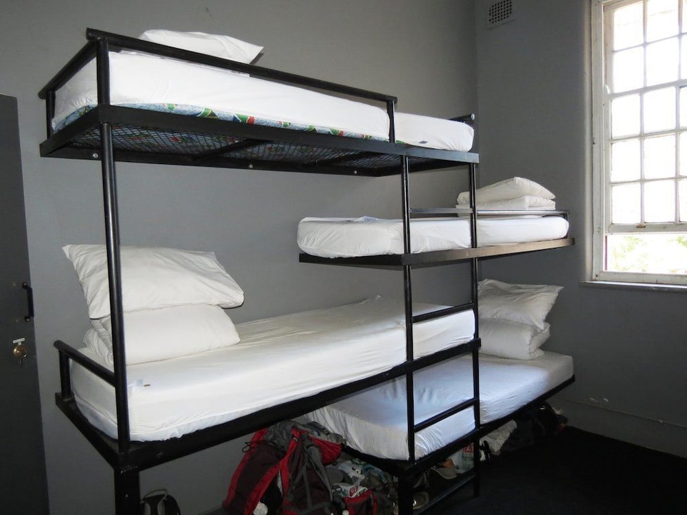 riverlodge backpackers