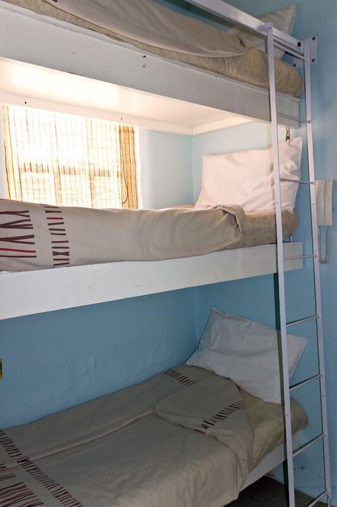 riverlodge backpackers