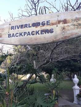 riverlodge backpackers
